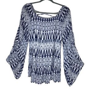 Ali Miles Blue and White Butterfly Sleeve Top